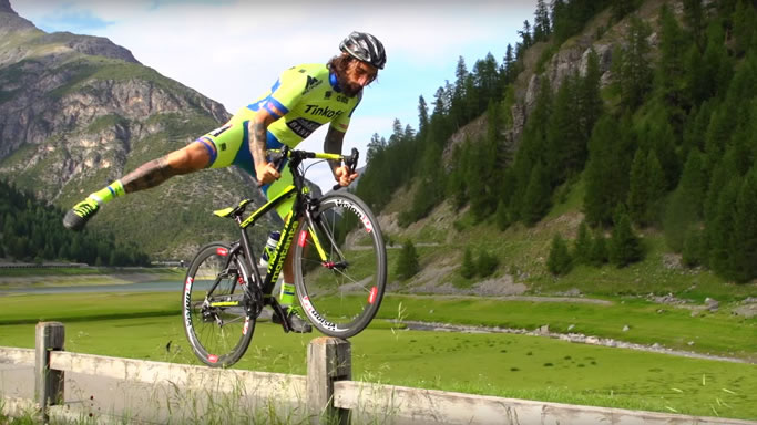 Vittorio Brumotti goes crazy in Livigno